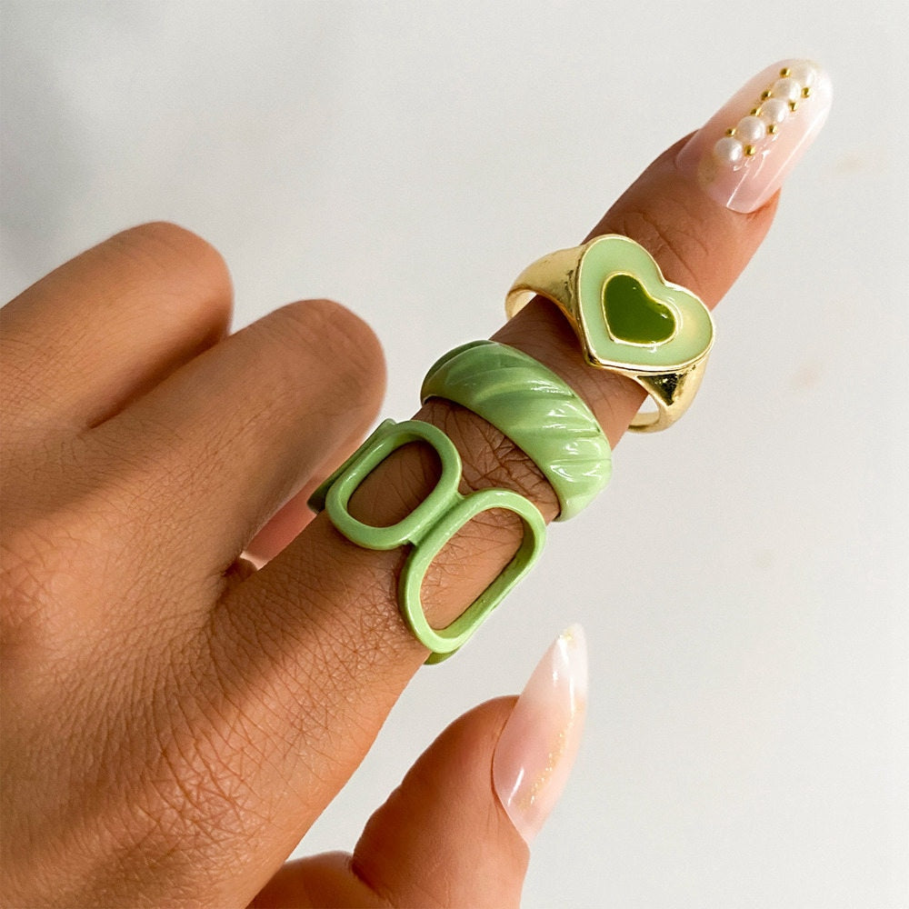 KISS WIFE Vintage Golden Heart Smile Rings Set for Women Ins Style Colorful Love Rings Cute Finger Rings for Girls Jewelry Gifts