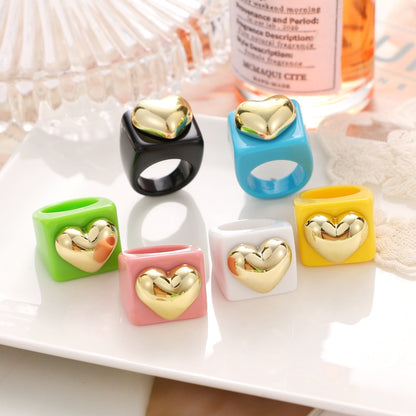 KISS WIFE Golden Heart Bears Beads Colorful Resin Acrylic Rings For Women Girls Friends Couple Rings 2021 Trend Fashion Jewelry