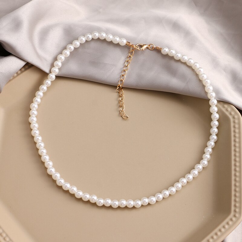 KISS WIFE Vintage Pearl Choker Necklace For Women Fashion Summer White Imitation Pearl Necklaces Trend Elegant Wedding Jewelry