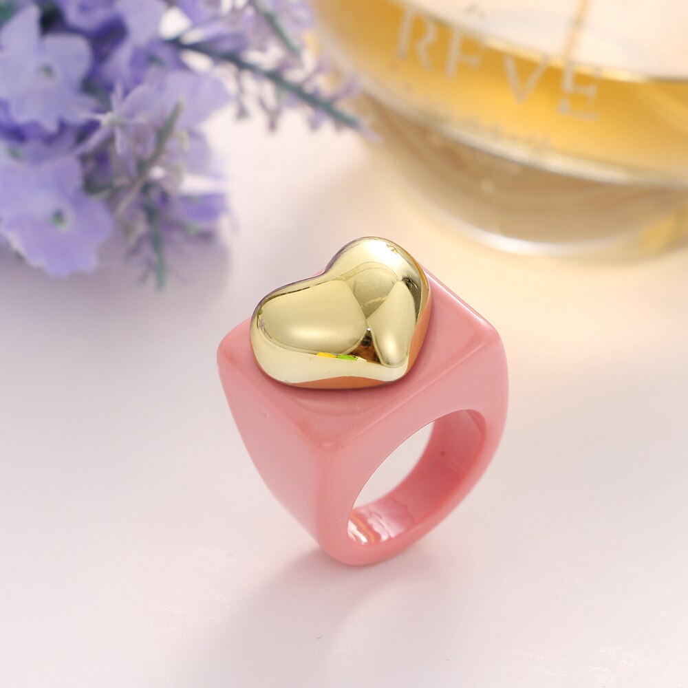 KISS WIFE Golden Heart Bears Beads Colorful Resin Acrylic Rings For Women Girls Friends Couple Rings 2021 Trend Fashion Jewelry