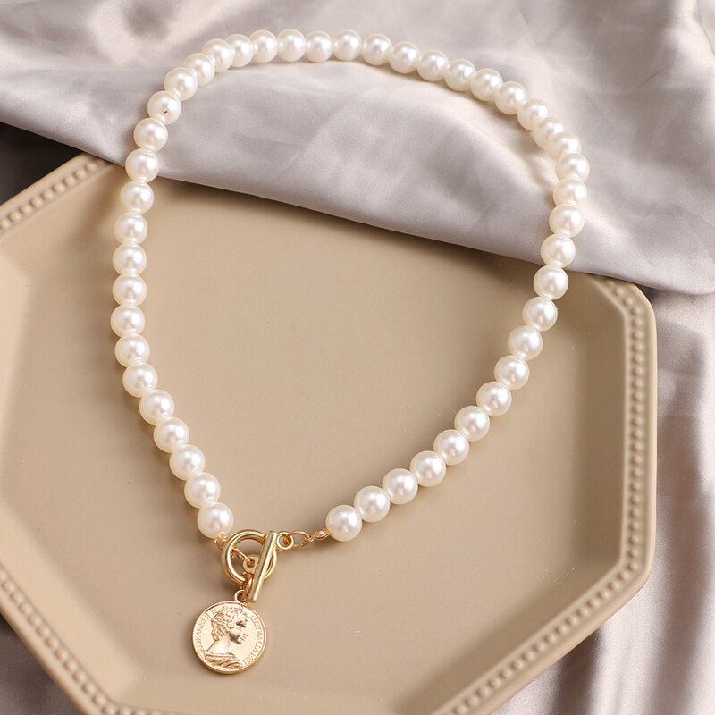 KISS WIFE Vintage Pearl Choker Necklace For Women Fashion Summer White Imitation Pearl Necklaces Trend Elegant Wedding Jewelry