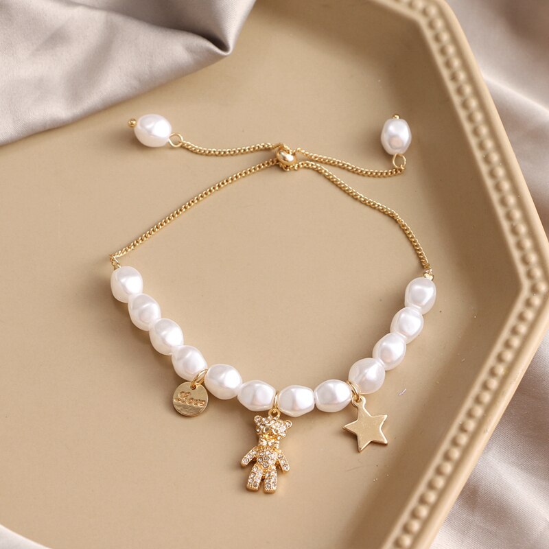 KISS WIFE Simplicity Vintage Pearl Alloy Chain Golden Bracelets For Women Pendant Bracelets On Hand Bangle Fashion Jewelry 2021