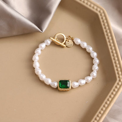 KISS WIFE Simplicity Vintage Pearl Alloy Chain Golden Bracelets For Women Pendant Bracelets On Hand Bangle Fashion Jewelry 2021