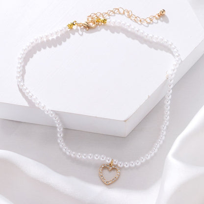 KISS WIFE Cute Butterfly Pendant Necklace For Women White Round Pearl Choker Goth Grunge Necklaces Fashion Jewelry 2021 Trend