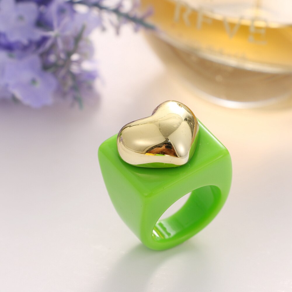 KISS WIFE Golden Heart Bears Beads Colorful Resin Acrylic Rings For Women Girls Friends Couple Rings 2021 Trend Fashion Jewelry